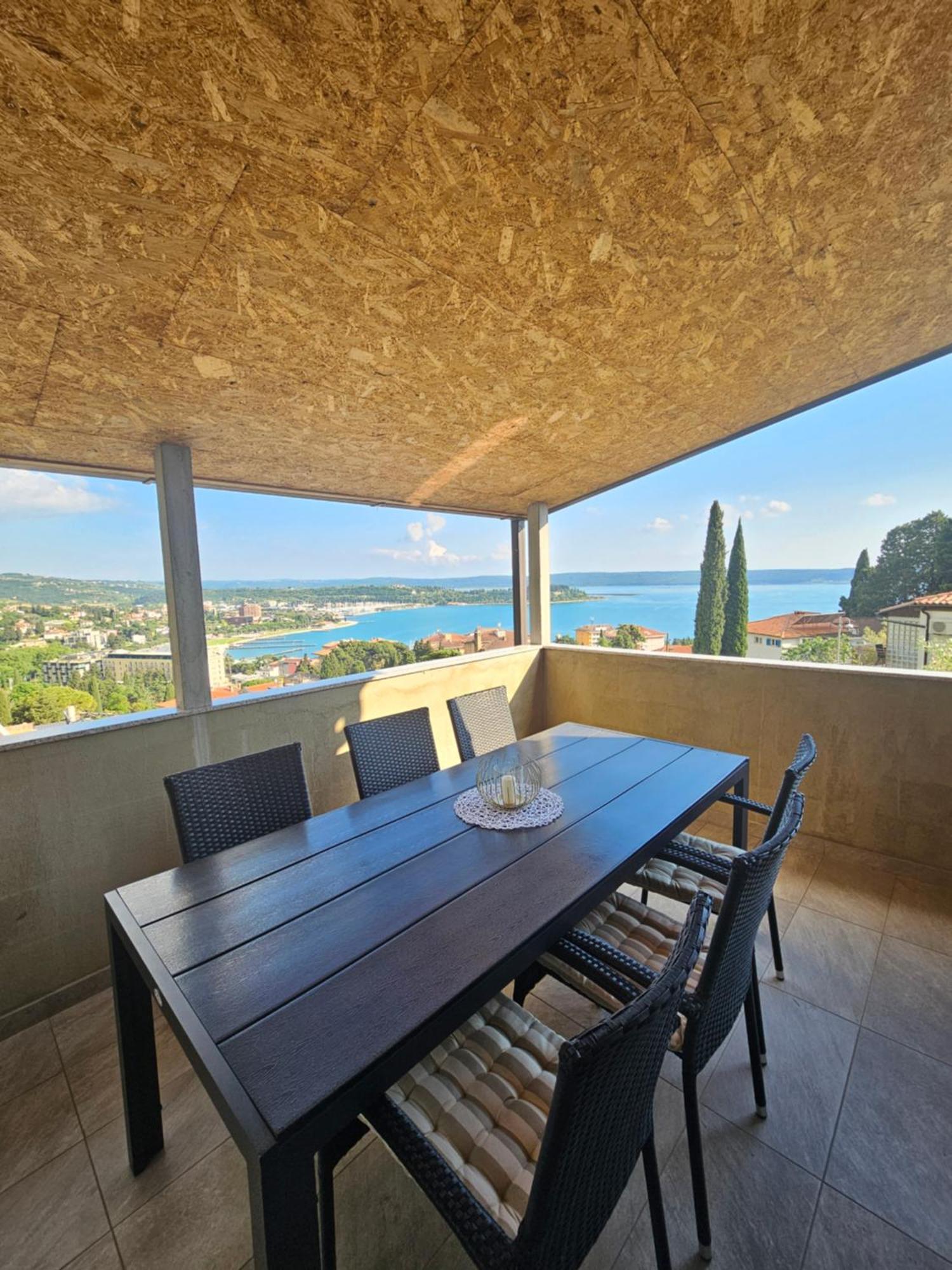 Apartmaji Vila Antonia ポルトローシュ エクステリア 写真